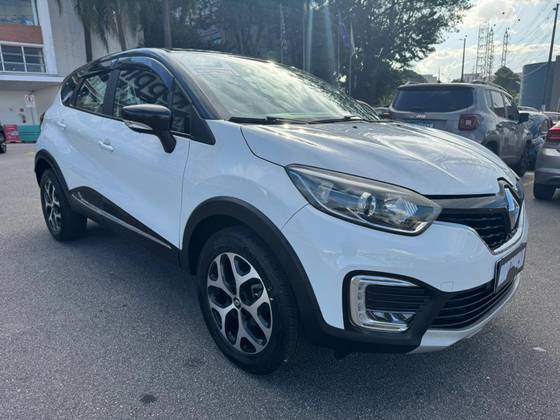 RENAULT CAPTUR 1.6 16V SCE FLEX INTENSE X-TRONIC RENAULT CAPTUR 1.6 16V SCE FLEX INTENSE X-TRONIC